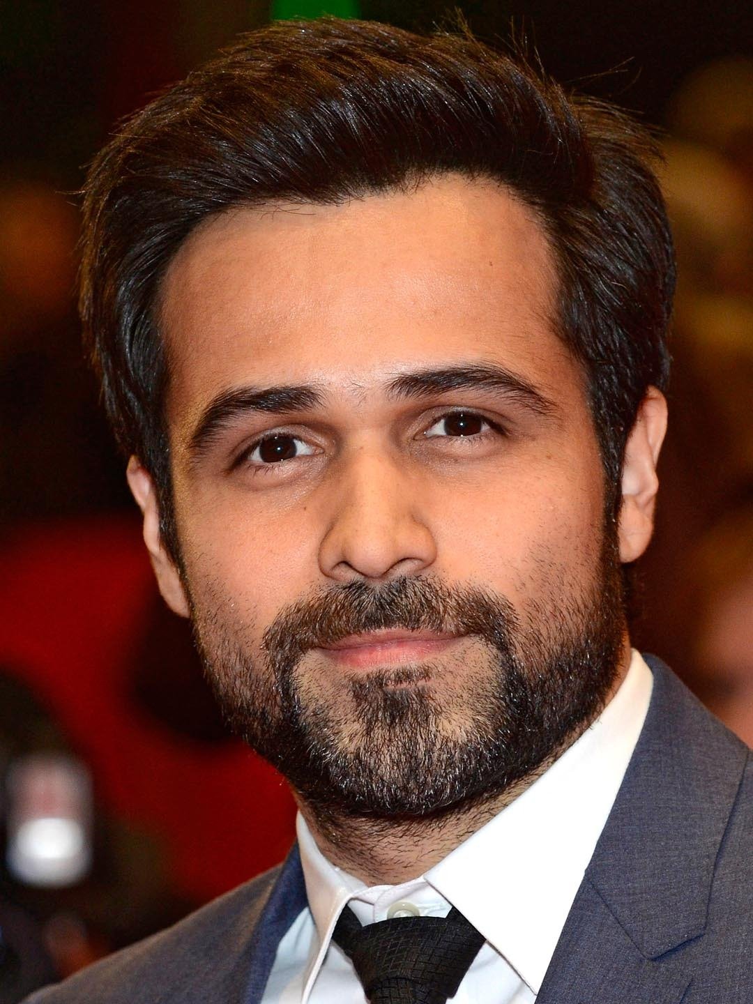 Emraan Hashmi; Mumbai, Maharaştra, Hindistan doğumlu Syed Emraan Anwar Hashmi olarak da bilinen Hint oyuncu