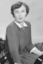 Googie Withers; Karaçi, Pakistan doğumlu Pakistanlı oyuncu