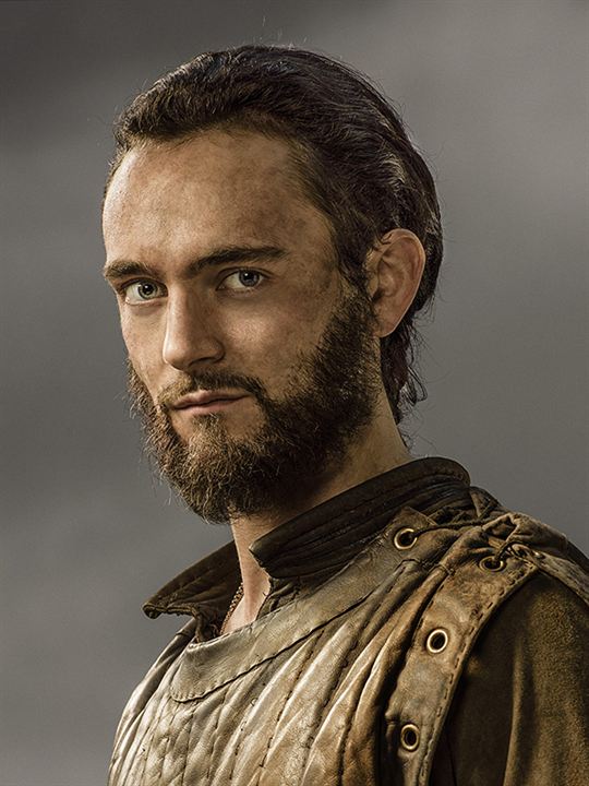 George Blagden; Londra,İngiltere doğumlu George Paul Blagden olarak da bilinen İngiliz  oyuncu