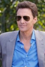 Andrew McCarthy; Amerikalı oyuncu, yönetmen, idari yapımcı