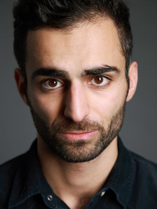 Hadi Khanjanpour; İranlı oyuncu