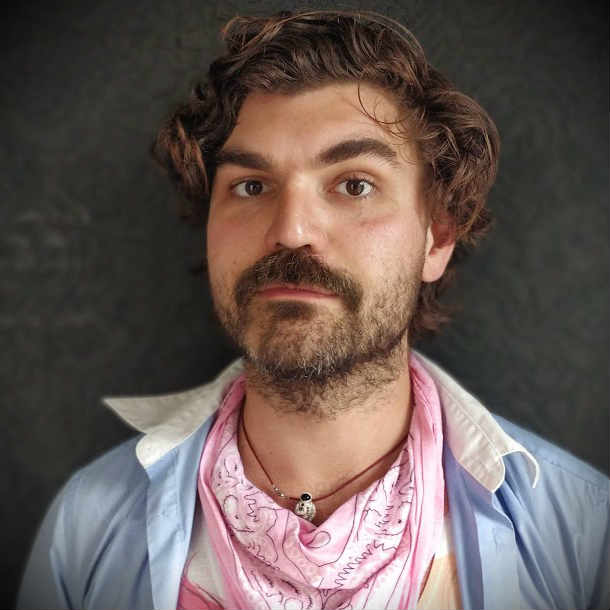 John-Luke Roberts; Newcastle upon Tyne,Tyne ve Wear,İngiltere doğumlu İngilizkomedyenoyuncu