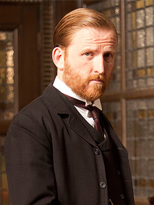 Tom Goodman-Hill; Enfield,Londra,İngiltere doğumlu İngiliz  oyuncu