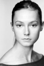 Lydia Wilson; Queen's Park,Londra,İngiltere doğumlu İngiliz  oyuncu