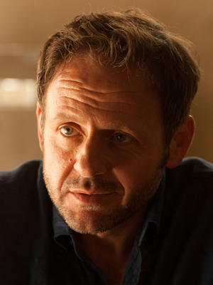 Samuel Finzi; Filibe, Bulgaristan doğumlu Bulgar oyuncu