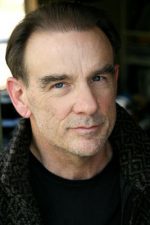 John Diehl; John Henry Diehl olarak da bilinen Amerikalı oyuncu