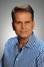 Tommy Bayiokos; oyuncu