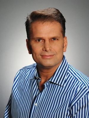 Tommy Bayiokos; oyuncu