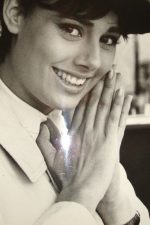 Donatella Turri; Palmanova, Udine, İtalya doğumlu İtalyan oyuncu