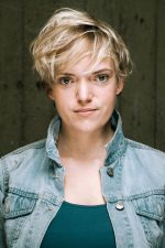 Coralie Russier; Fransız oyuncu