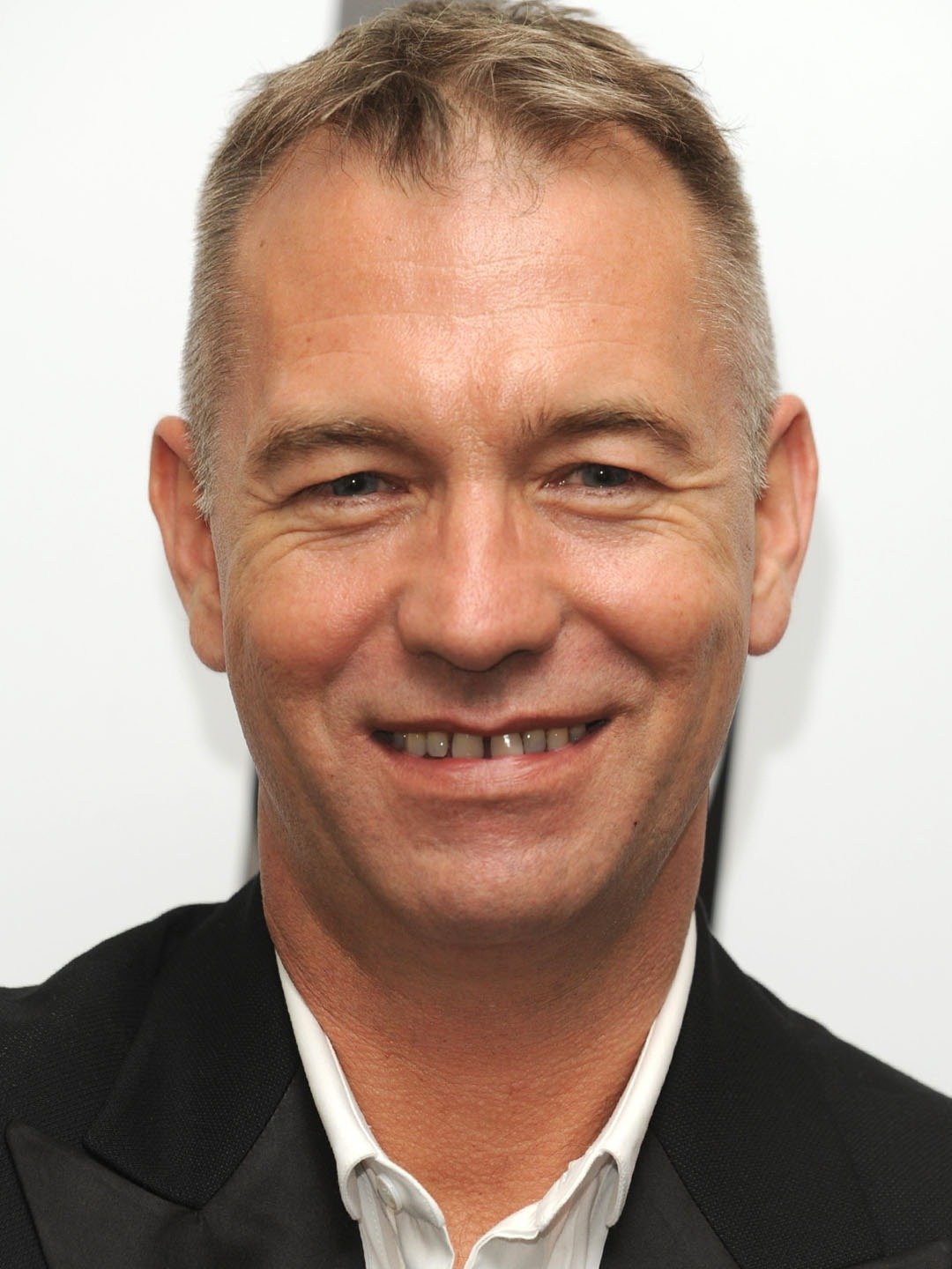 John Maybury; Londra,İngiltere doğumlu İngiliz  yönetmen