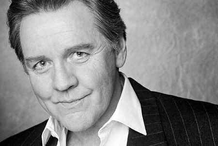 Robert Ginty; Amerikalı yönetmen, oyuncu