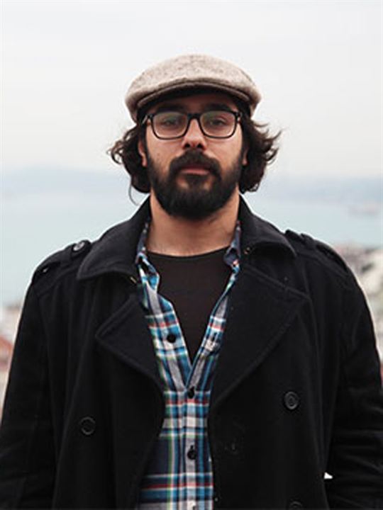 Onur Barış; Türk senarist, yönetmen