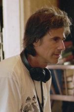 Walter Salles; Walter Moreira Salles Jr. olarak da bilinen Brezilyalı, yönetmen, yapımcı, senarist