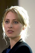 Chelsie Preston-Crayford; oyuncu