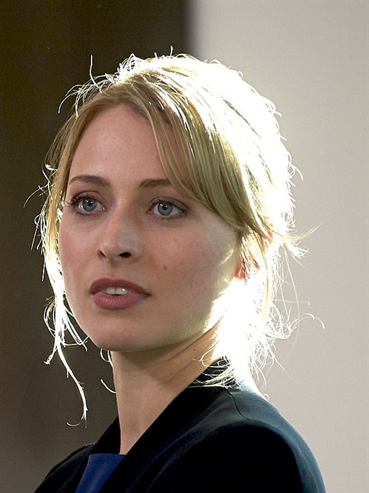 Chelsie Preston-Crayford; oyuncu