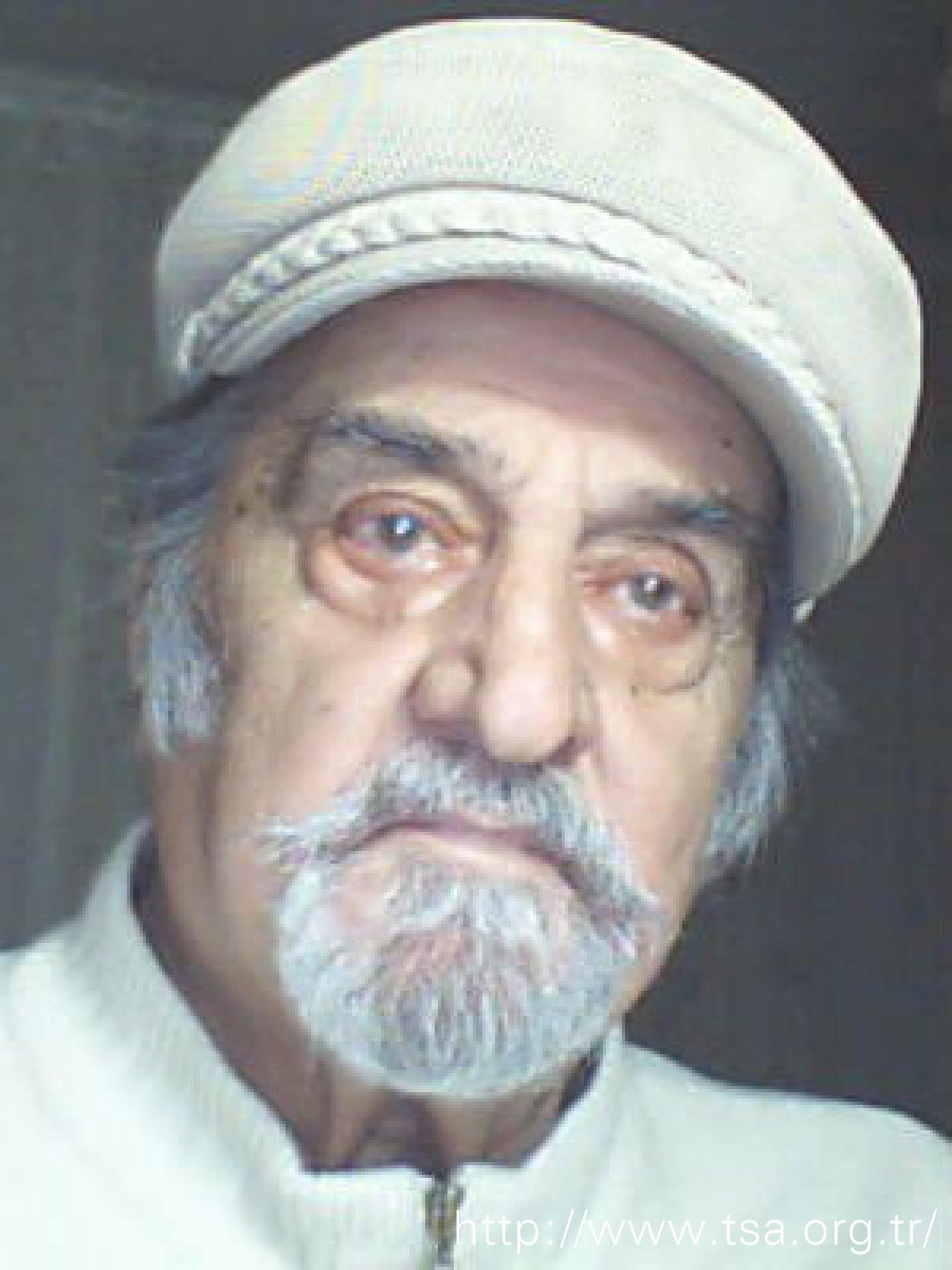 Ekrem Gökkaya; Konya, Türkiye doğumlu Türk oyuncu