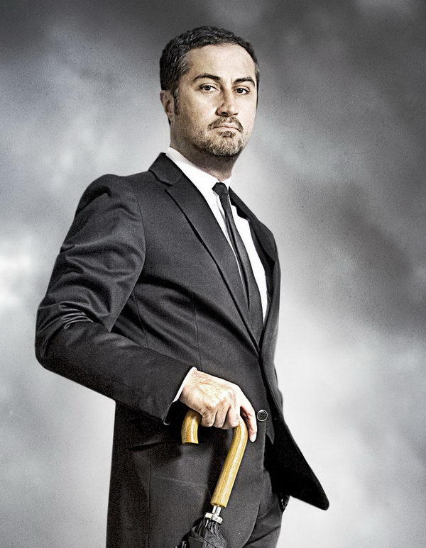 Emrah Yücel; Ergani, Diyarbakır, Türkiye doğumlu Türk film afişi tasarımcısı