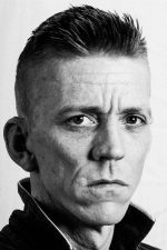 Lee Oakes; Cheshire,İngiltere doğumlu İngiliz oyuncu