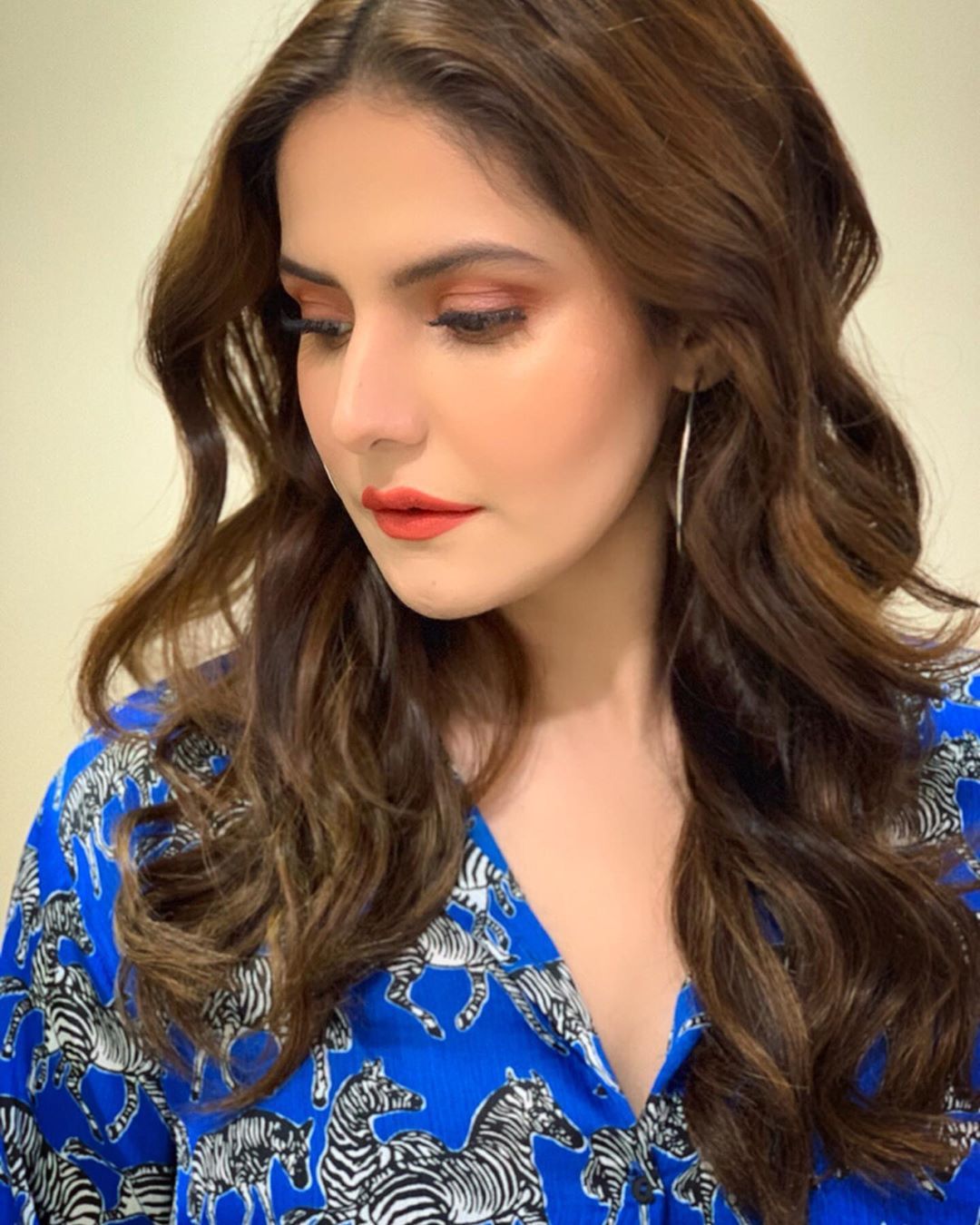 Zarine Khan; Mumbai, Maharaştra, Hindistan doğumlu Zarine Khan olarak da bilinen Hint oyuncu