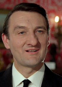 Peter Jeffrey; Bristol,İngiltere doğumlu İngiliz  oyuncu