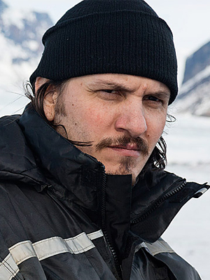 Emil Hostina; Rumen oyuncu