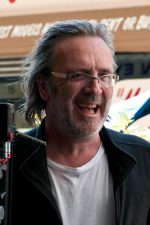 Nigel Cole; Launceston,Cornwall,İngiltere doğumlu İngiliz  yönetmen