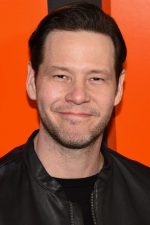 Ike Barinholtz; Isaac Barinholtz olarak da bilinen Amerikalı oyuncu