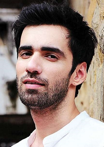 Avinash Tiwary; Gopalganj, Bihar, Hindistan doğumlu Hint oyuncu