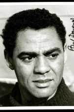 Paul Danquah; Londra,İngiltere doğumlu İngiliz  oyuncu