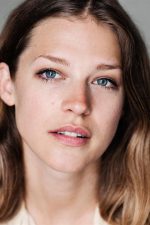 Emma Louise Saunders; İngiliz  oyuncu