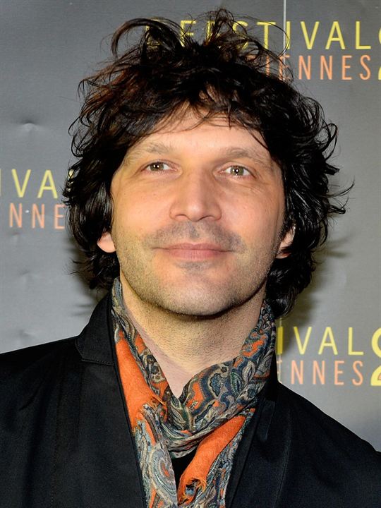 Julien Hallard; Fransız yönetmen