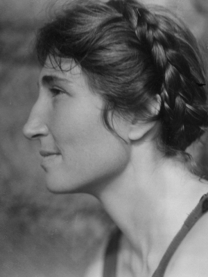 Frances H. Flaherty; Amerikalı ortak senarist, senarist