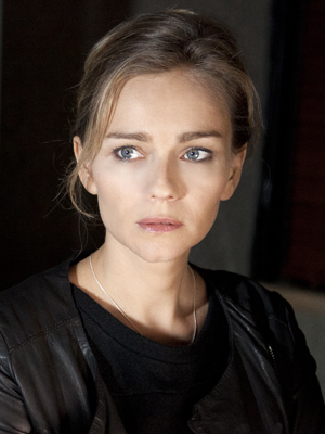 Claire Borotra; Fransız oyuncu, senarist, yapımcı