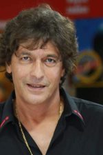Chunky Pandey; Mumbai, Maharaştra, Hindistan doğumlu Hint oyuncu