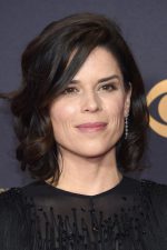 Neve Campbell; Amerikalı oyuncu, senarist, yapımcı