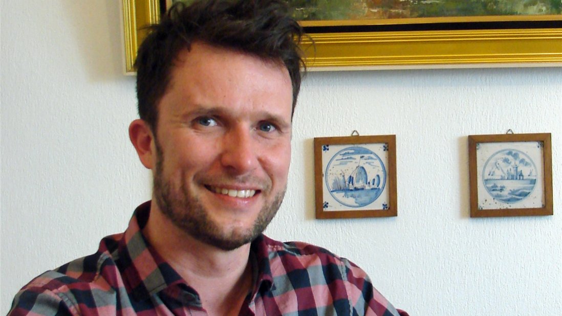 Dirk Lange-Mensing; Osnabrück, Aşağı Saksonya, Almanya doğumlu Alman oyuncu