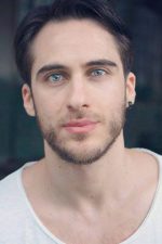 Simone Borrelli; Crotone, İtalya doğumlu İtalyan oyuncu