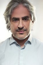 Emre Üstünuçar; Türk danışman, oyuncu