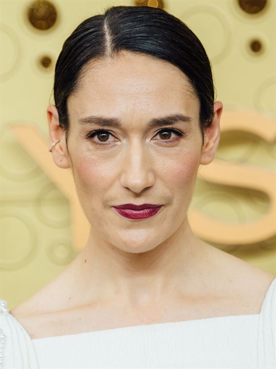 Sian Clifford; Londra,İngiltere doğumlu İngiliz  oyuncu