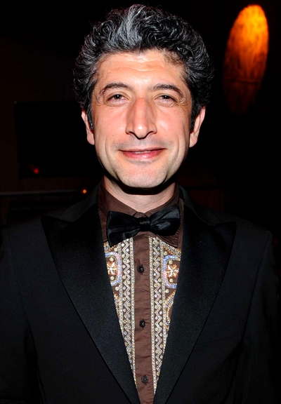 Rıza Sönmez; oyuncu, senarist, yapımcı