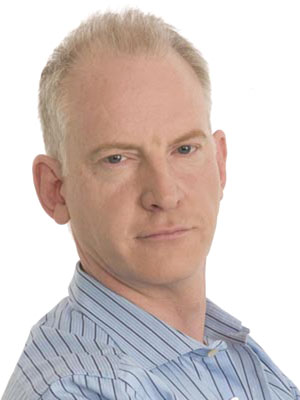 John Stevenson; İngiliz  yönetmen