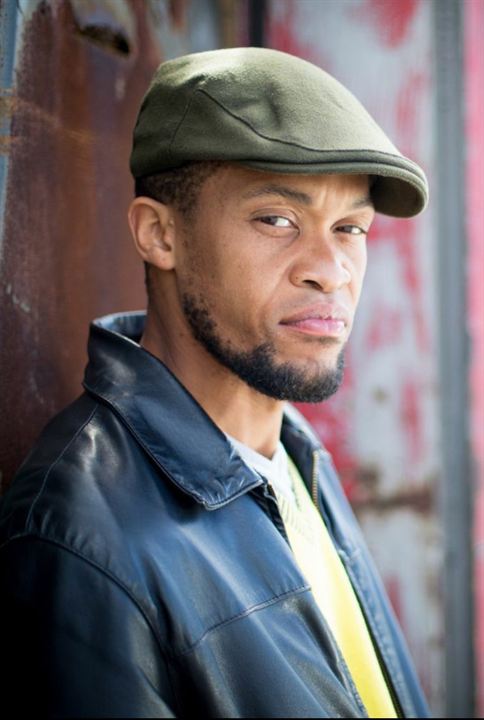 Jahmil X.T. Qubeka; Jahmil X T Qubeka olarak da bilinen Güney Afrikalı oyuncu yönetmeni, senarist, yönetmen