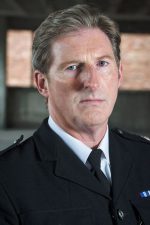 Adrian Dunbar; Enniskillen,Fermanagh,Kuzey İrlanda doğumlu Kuzey İrlandalı  oyuncu