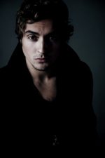 Alec Whaite; Karakas, Venezuela doğumlu Venezuelalı oyuncu