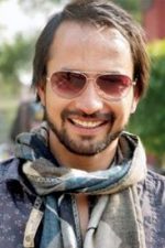 Deepak Dobriyal; Hint oyuncu
