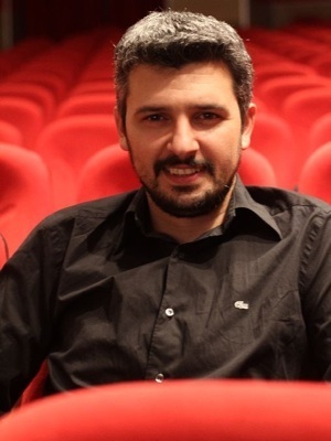 Erkay Yavuz; oyuncu, senarist, yapımcı