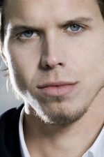 James A. Woods; Kanadalı oyuncu, senarist