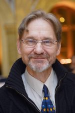 Asko Sarkola; Helsinki,Finlandiya doğumlu Lauri Asko Antero Sarkola olarak da bilinen Fin  oyuncu