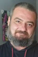 Umut Ertek; Türk senarist, yönetmen